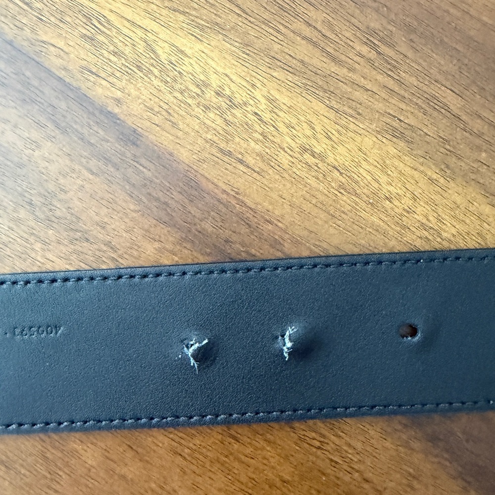 Gucci Marmont Wide Black Leather Belt with Double G Gold Buckle - Picture 4 of 5